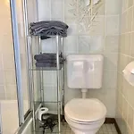 Rhoenflair Apartman *